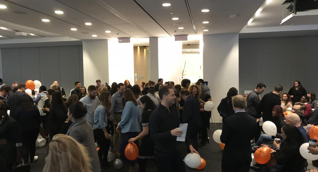 Personnes réunies en congrès